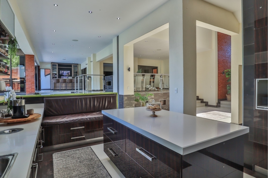 5 Bedroom Property for Sale in Xanadu Eco Park North West